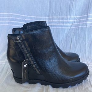 Sorel wedge booties black patent leather size 12 women’s NWT